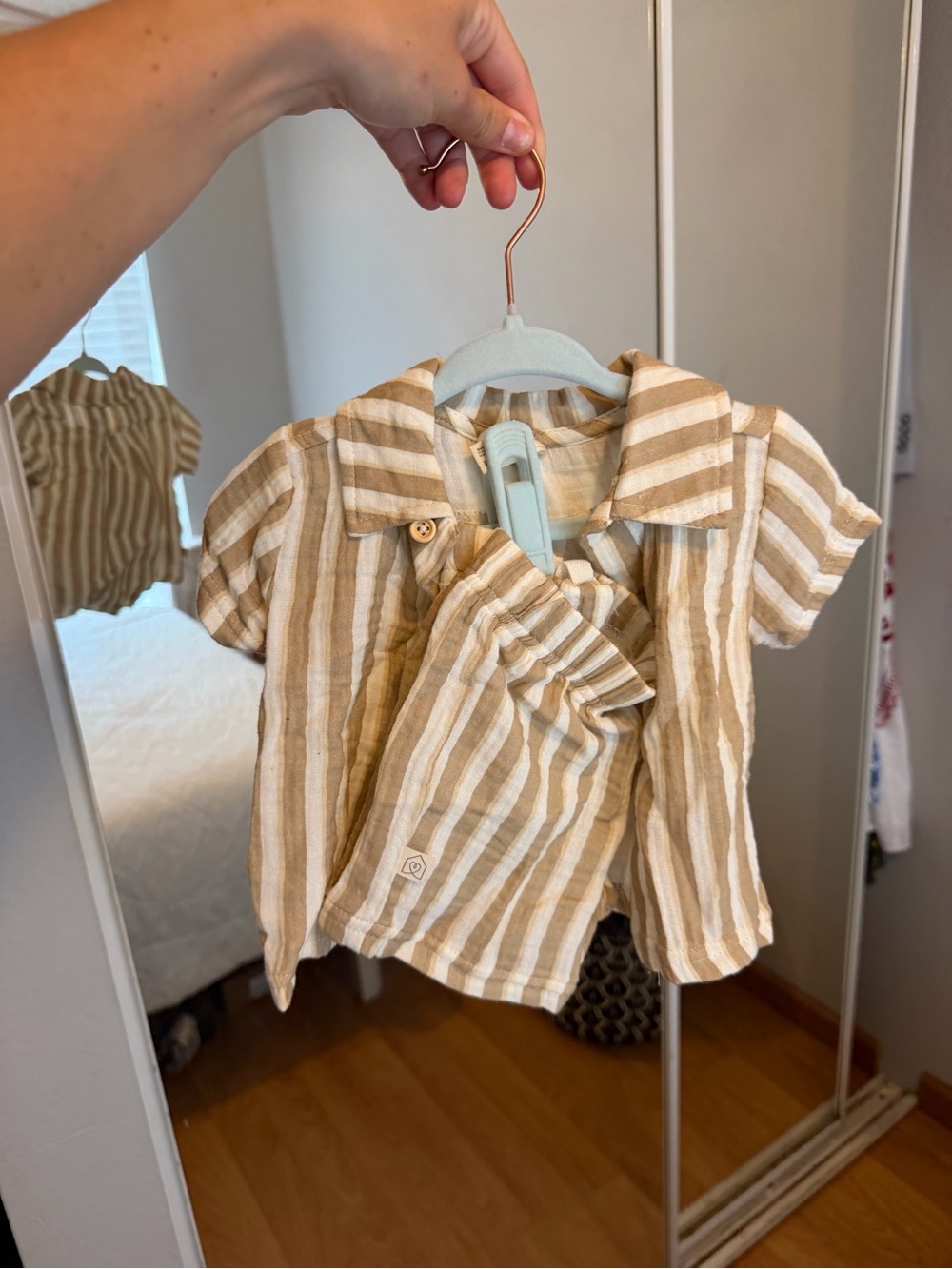 SNUG SET 3-6MONTH - Picture 3 of 10